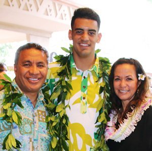 Vai Sikahema, Marcus Mariota and Keala Sikahema (Vai's wife and local girl) at the opening ceremonies.
