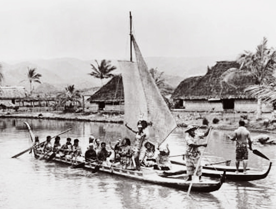samoan_canoe64
