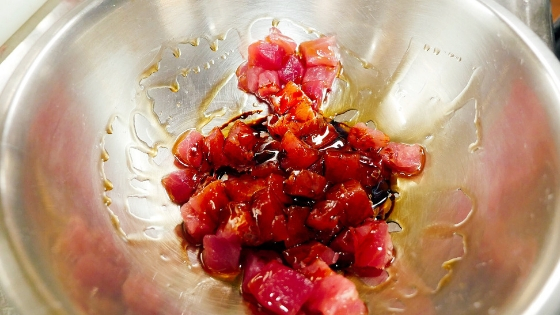 poke and seasonings in bowl