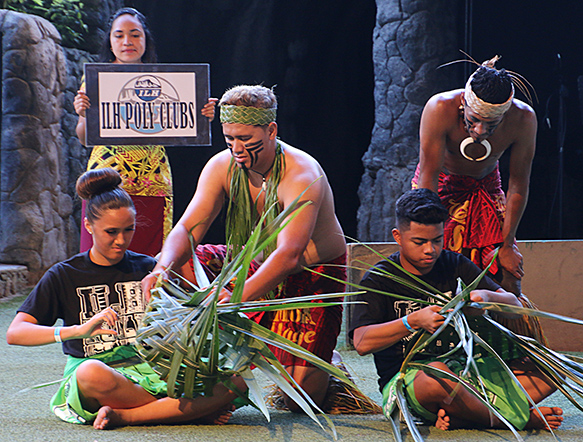 weaving coconut-leaf baskets