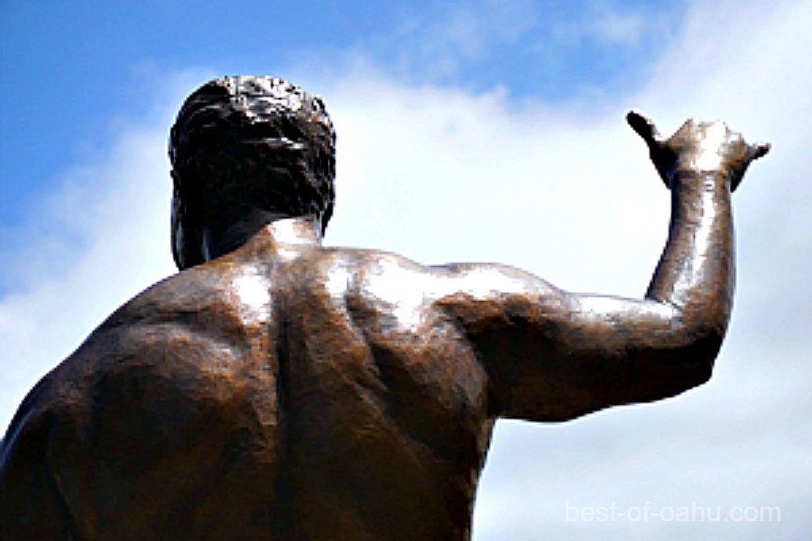 photo by Best of Oahu of the Hamana Kahili statue at the Polynesian Cultural Center