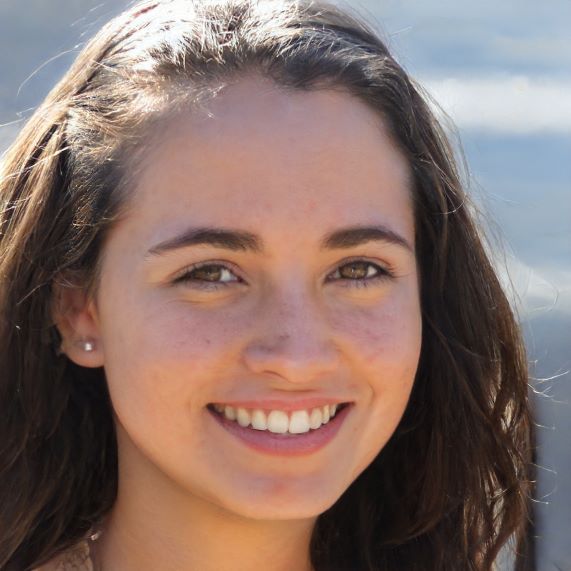 Lisa Reilly bio pic cropped