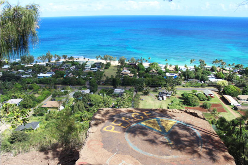 photo overlooking Ekuhai Beach (Bonzai Pipeline) from the Lanikai Pillbox