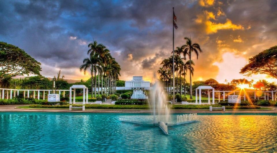 Lāʻie Shuttle Tour of the Lāʻie Temple