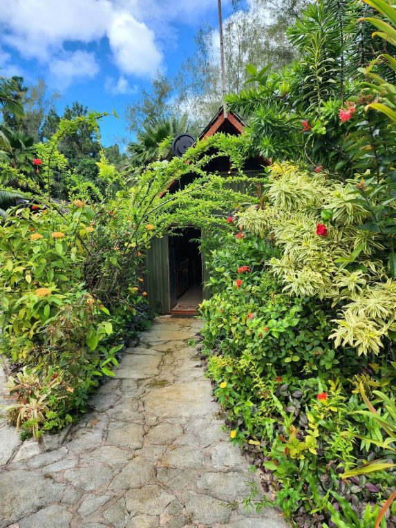 Cook islands Atiu entrance to Cabin